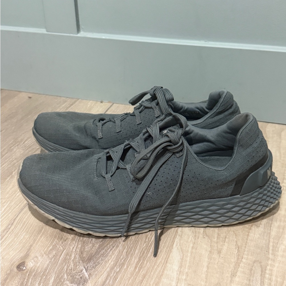 No Bull gray shoes women's size 10 men's‎ size 8.5